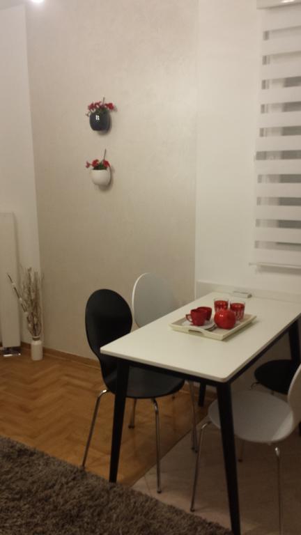 Apartment Fini Tivat Zewnętrze zdjęcie