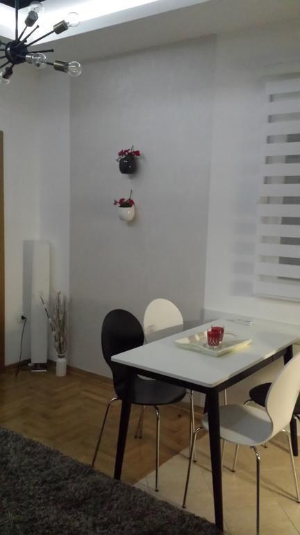 Apartment Fini Tivat Zewnętrze zdjęcie