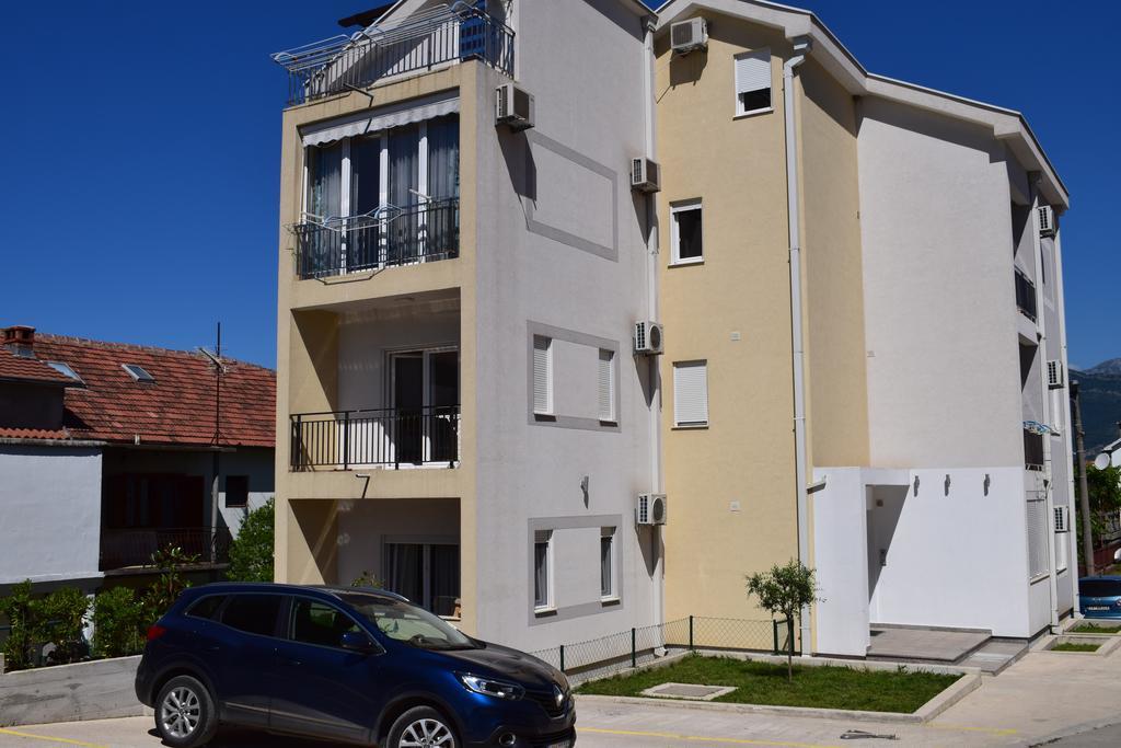 Apartment Fini Tivat Zewnętrze zdjęcie