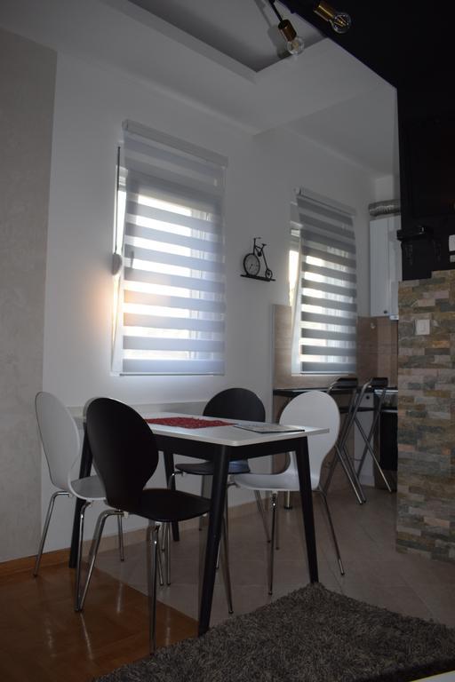 Apartment Fini Tivat Zewnętrze zdjęcie